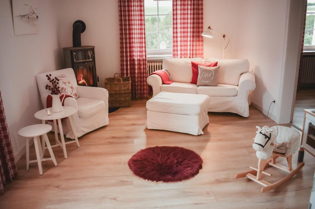 Wohlfuehl-Ferienhaus Eifel-Landurlaub Mit Herz Dahlem  Buitenkant foto